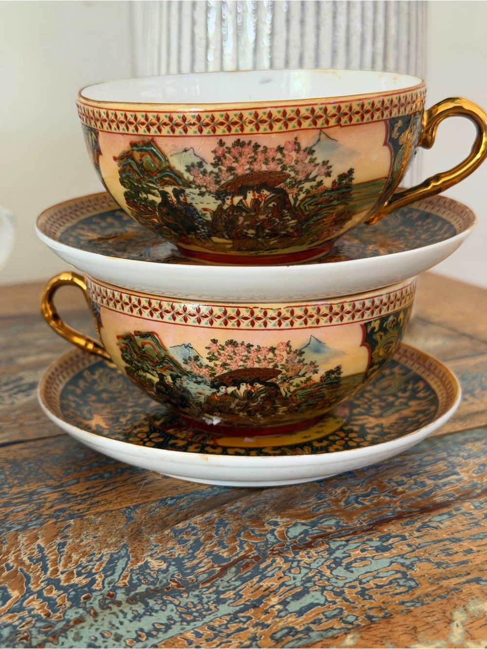 Vintage Satsuma handpainted SP teacups & saucers with geisha luminaire